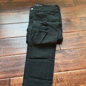 American Eagle Distressed Jegging